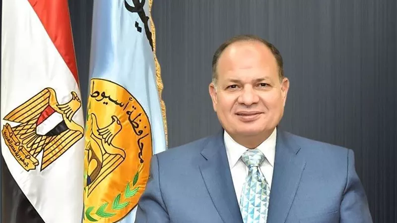 محافظ أسيوط يعلن رفع درجة الاستعداد لتعرض المحافظة لنشاط رياح محملة بالأتربة