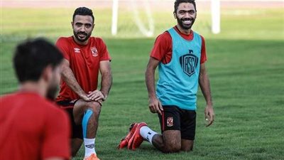 الجهاز الفني للأهلي يطمئن على جاهزية حسين الشحات ومحمود وحيد