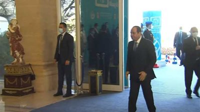 وصول الرئيس السيسي إلى الندوة التثقيفية للقوات المسلحة بمناسبة يوم الشهيد