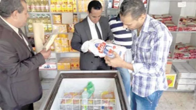 تموين الغربية تضبط 21طن مواد غذائية غير صالحة للإستخدام الآدمي