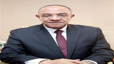 أمين 