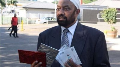 محاولة اغتيال يوسف أحمد ديدات.. وتضارب الأنباء حول وفاته