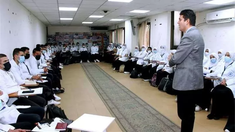 القباج وصندوق مكافحة الإدمان يعقدان ورش تدريبية لطلاب كليات التمريض حول الاكتشاف المبكر للإدمان