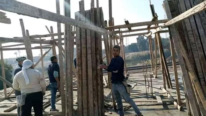 محافظ أسيوط يشدد على شن الحملات لرصد مخالفات البناء والتعديات على الأراضي