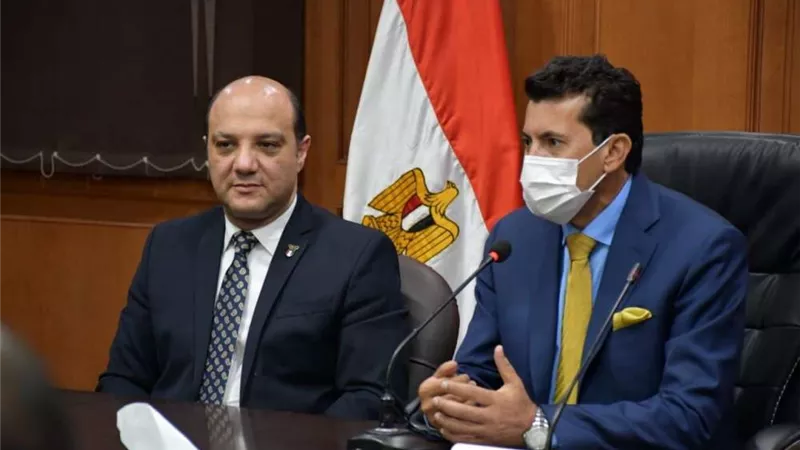 وزير الرياضة يشهد المؤتمر الصحفي لبطولة العالم للجمباز