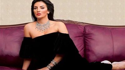 شاهد.. حورية فرغلى وسط الورود في أحدث ظهور لها