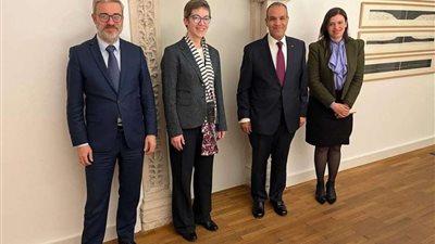 سفير مصر لدى الاتحاد الأوربي يلتقي بمديرعام الشئون السياسية بوزارة خارجية لوكسمبورج.. بهذا الشأن