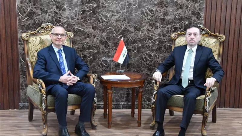 رئيس دائرة أوروبا يلتقي السفير البولنديّ لدى العراق