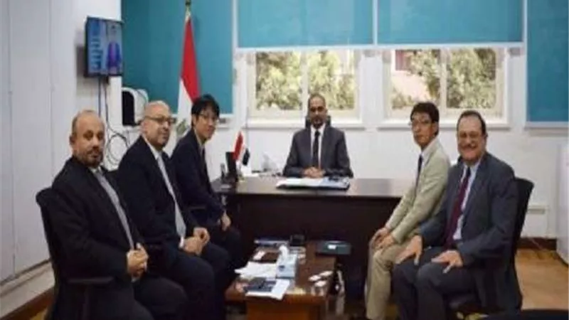 نائب وزير الإسكان يبحث مع ممثلي 