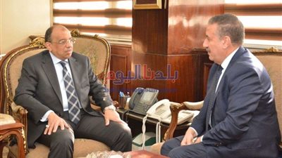 وزير التنمية المحلية يطالب بتطبيق القانون بحسم على التعديات الخاصة بأراضي الدولة