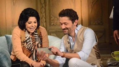 إسعاد يونس وكريم محمود عبد العزيز على أغنية 