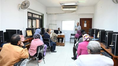 ورشة عمل لمديرى المراكز التكنولوجية حول مطابقة ملفات التصالح بقنا