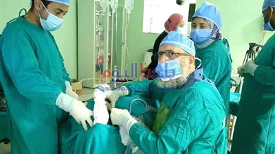 المحكمة الإدارية منع إجراء العمليات إلا بوجود الطبيب الأخصائي