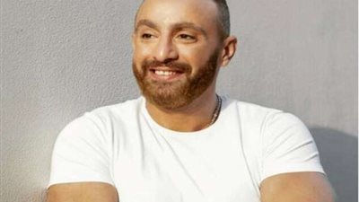 على طريقته.. أحمد السقا يشوق جمهوره لـ