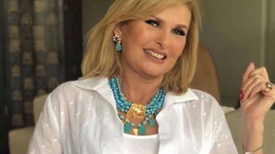 بعد شائعة مرض يسرا.. استشاري: 7 مسببات لسرطان الدم أبرزها الموبايل