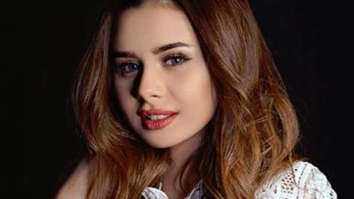 رد فعل منة عرفة بعد انتشار صورها بـ