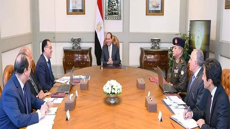 السيسي يبحث مع الحكومة تطورات مفاوضات سد النهضة