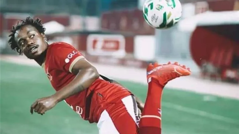 شوبير يكشف سر استبعاد بيرسي تاو من منتخب جنوب أفريقيا
