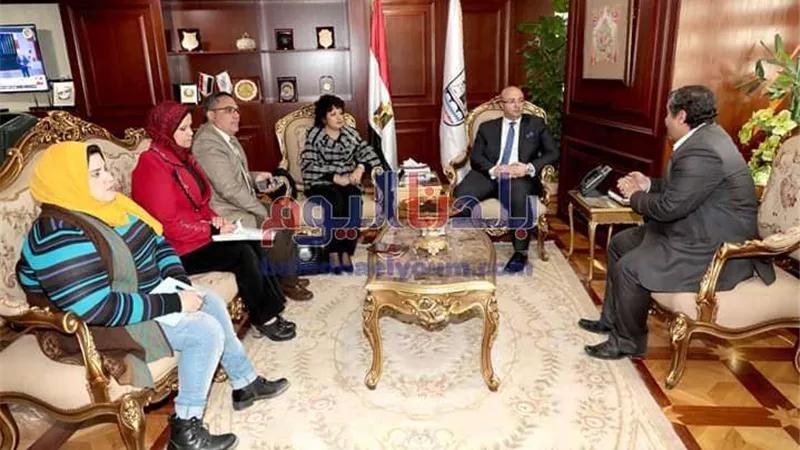 محافظ بني سويف يبحث نتائج ومستجدات مبادرة 