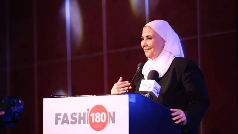 القباج: نسعى للتحول من وزارة الفقراء إلى وزارة تمكين الفقراء (صور)