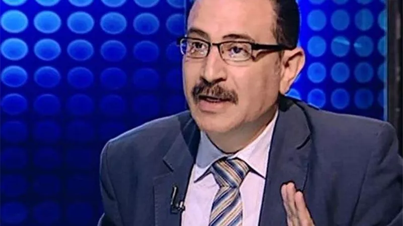 طارق فهمي: زيارة رئيس وزراء إسرائيل لمصر لها أهمية كبيرة في إطار التعاون الإقليمي