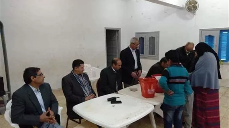تسليم 18 وحدة سكنية للأسر الأولى بالرعاية بسمسطا جنوب بني سويف