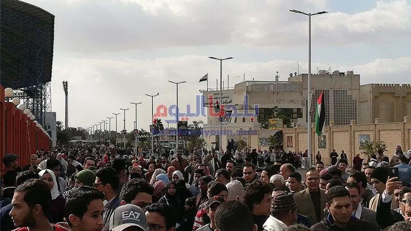 بالصور.. توافد المواطنين على استاد القاهرة للمشاركة في احتفالية 