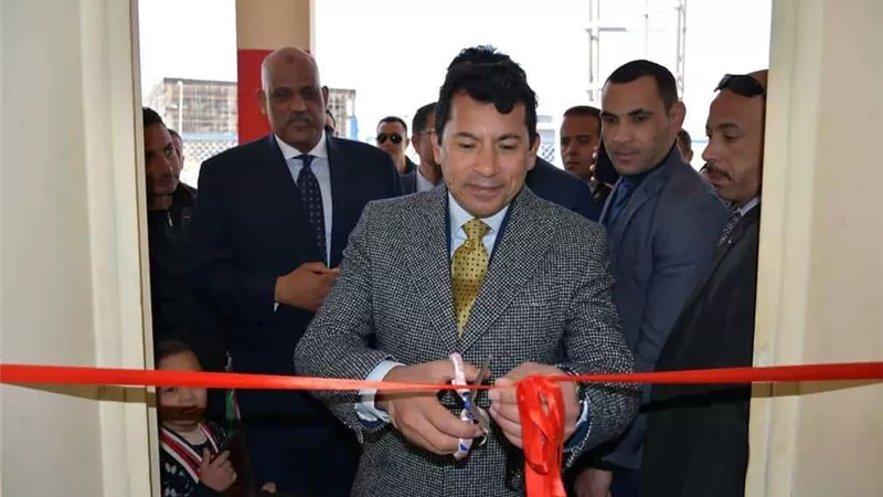 صبحي.. يفتتح مقر برلمان الشباب وذوي القدرات والهمم بمركز شباب التجمع الأول