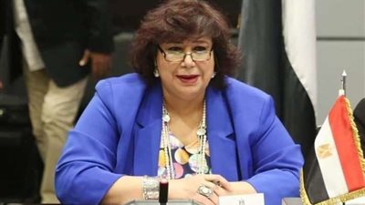 تفاصيل الحالة الصحية لوزيرة الثقافة إيناس عبدالدايم