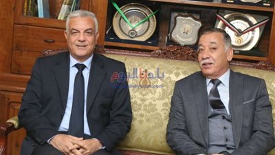 رئيس جامعة المنوفية يرأس اللجنة التنفيذية لإدارة مشروع البروتوكول مع هيئة تعليم الكبار