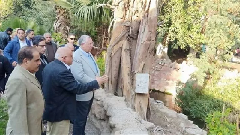 وزير الزراعة يجري جولة تفقدية بحديقة الحيوان في الجيزة (صور)