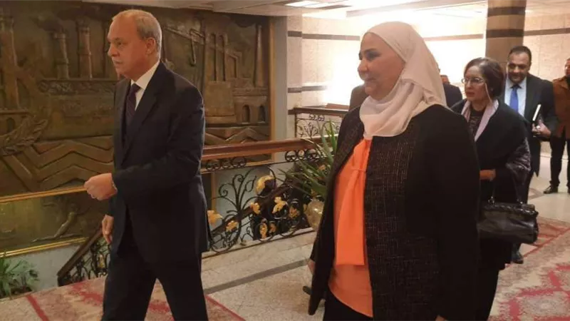 وزيرة التضامن تبدأ زيارتها التفقدية للمؤسسات والمنشأت الاجتماعية بالقليوبية