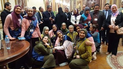نائبا دار السلام يكرمان الطلاب المتفوقين داخل مجلس النواب (صور)