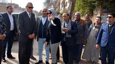 محافظ القليوبية يتفقد الموقع المقترح لإنشاء كوبري مشاة بشبين القناطر
