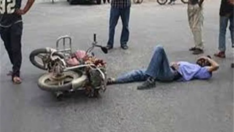 إصابة شخصين إثر انقلاب دراجة بخارية أعلى كوبري النيل ببني سويف