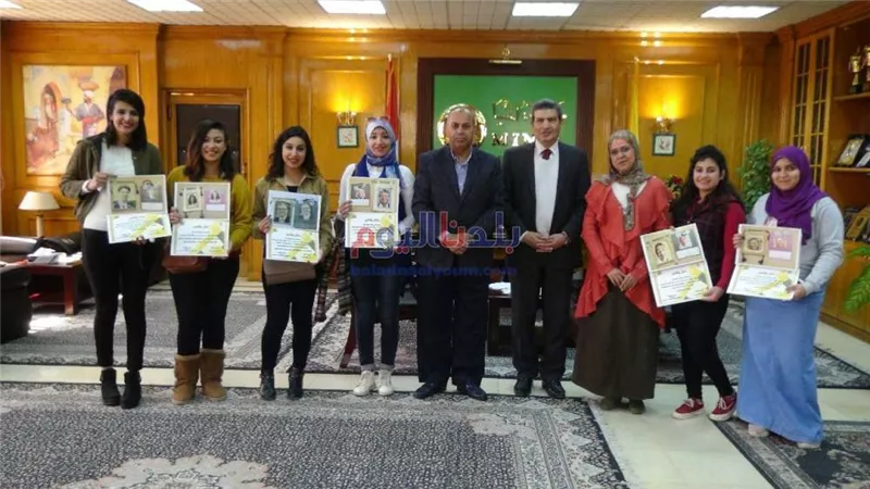 رئيس جامعة المنيا يُكرم مصممات بورتريهات النسيج لوفد مدينة وجامعة هيلدسهايم الألمانية