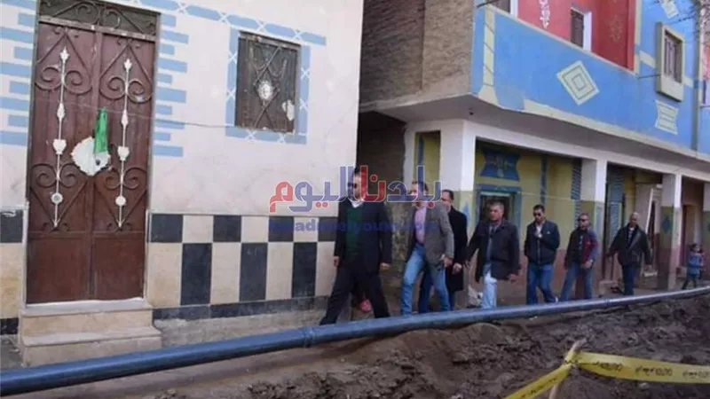 تنفيذ أعمال التطوير في مجال الإنارة بقرية شيبة بمركز أبوقرقاص بالمنيا