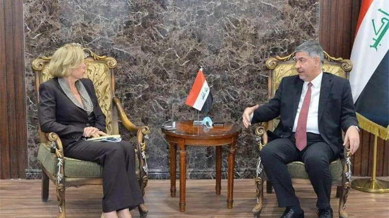 رئيس دائرة حقوق الإنسان يلتقي السفيرة الأسترالية لدى العراق