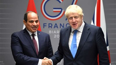 السيد الرئيس السيسي يتلقى اتصالاً هاتفياً من رئيس الوزراء البريطاني