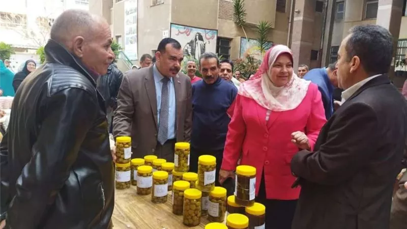 مدير تعليم المنوفية تفتتح معرض منتجات المدارس الفنية الزراعية