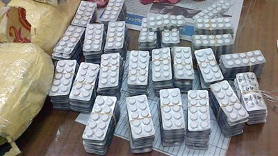 ميناء القاهرة يحبط تهريب أقراص مخدرة