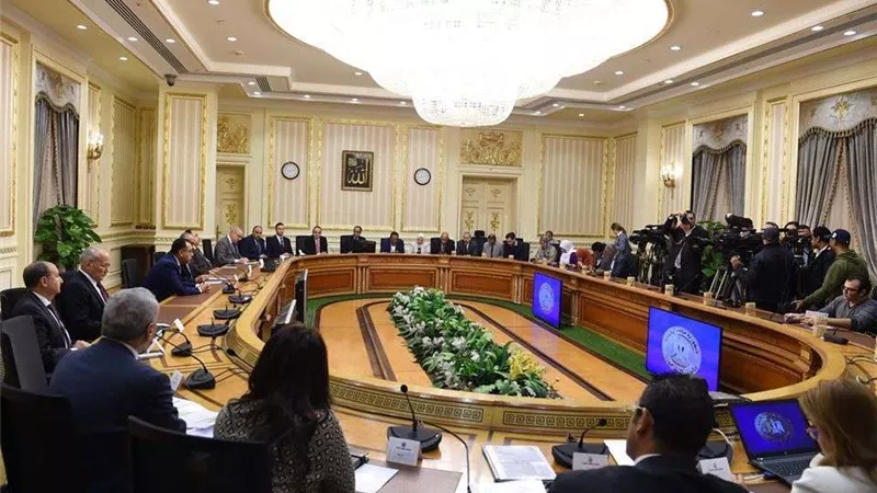 رئيس الوزراء يُتابع الإجراءات الخاصة بملف الانتقال إلى العاصمة الإدارية