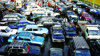 رئيس رابطة تجار السيارات: زيادة من 10 إلى 15 % في أسعار السيارات بعد ارتفاع سعر الدولار
