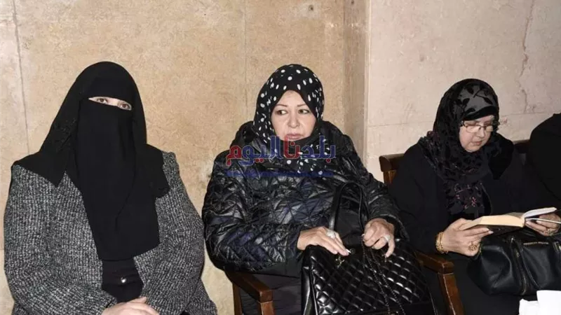 بالصور.. عزاء محمود شعيب شقيق الفنانة عفاف شعيب