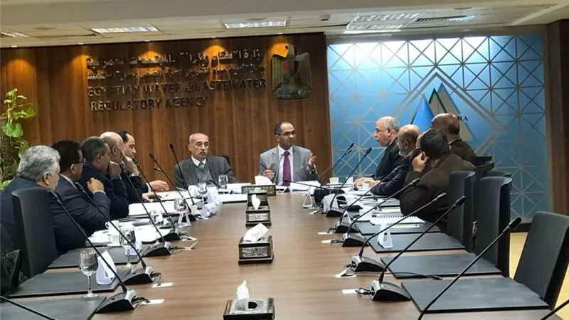 الإسكان تناقش مسودة قانون تنظيم مياه الشرب والصرف الصحي