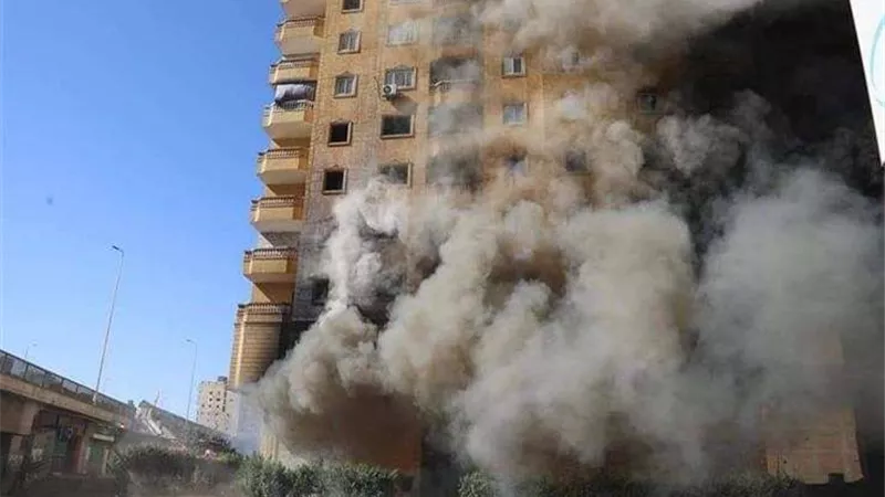 النيابة تكشف سبب حريق عقار النزهة.. تفاصيل