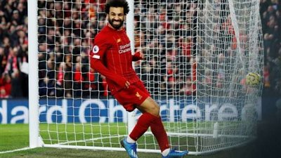 ليفربول يقسو على ساوثهامبتون برباعية ويقترب من التتويج بالدوري الإنجليزي
