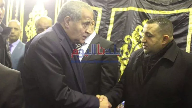 المصيلحي ومعيط يقدمون العزاء في والد الكاتب الصحفي خالد ميري (صور)