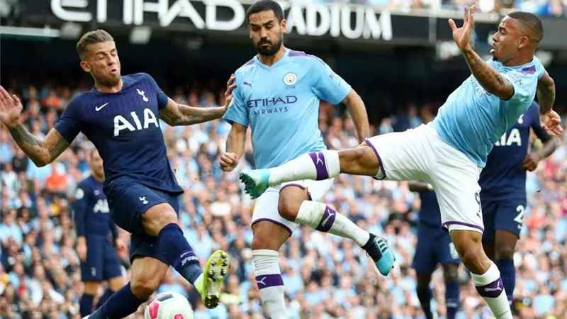 توتنهام يستضيف مانشستر سيتي في لقاء ناري بالدوري الإنجليزي
