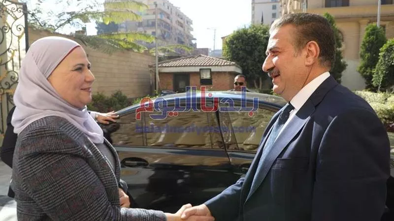 محافـظ المنوفية يستقبل وزيرة التضامن الاجتماعي بمكتبه بالديوان العام